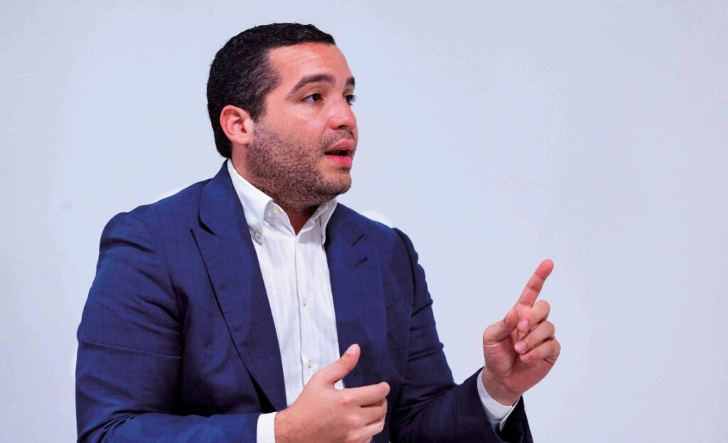 Charlie-Mariotti-afirma-que-la-Brisita-Navidena-se-quedo-en-el-camino-1140x694