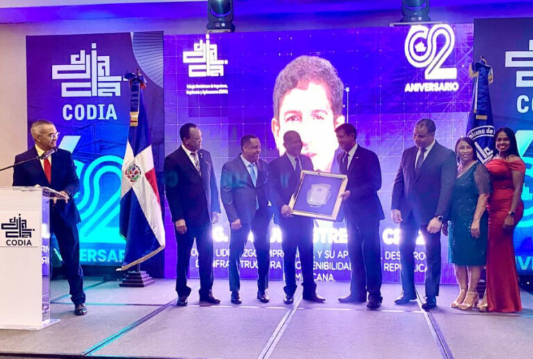 d1b649d7a1dd257acec4d62941b366d2_XL