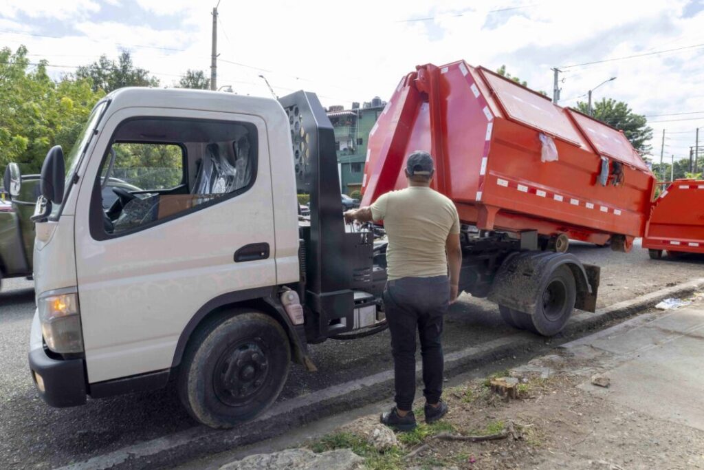 06022025-recorrido-adalberto-27-1068x712