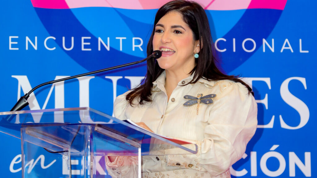 Biviana Riveiro Disla, directora_0