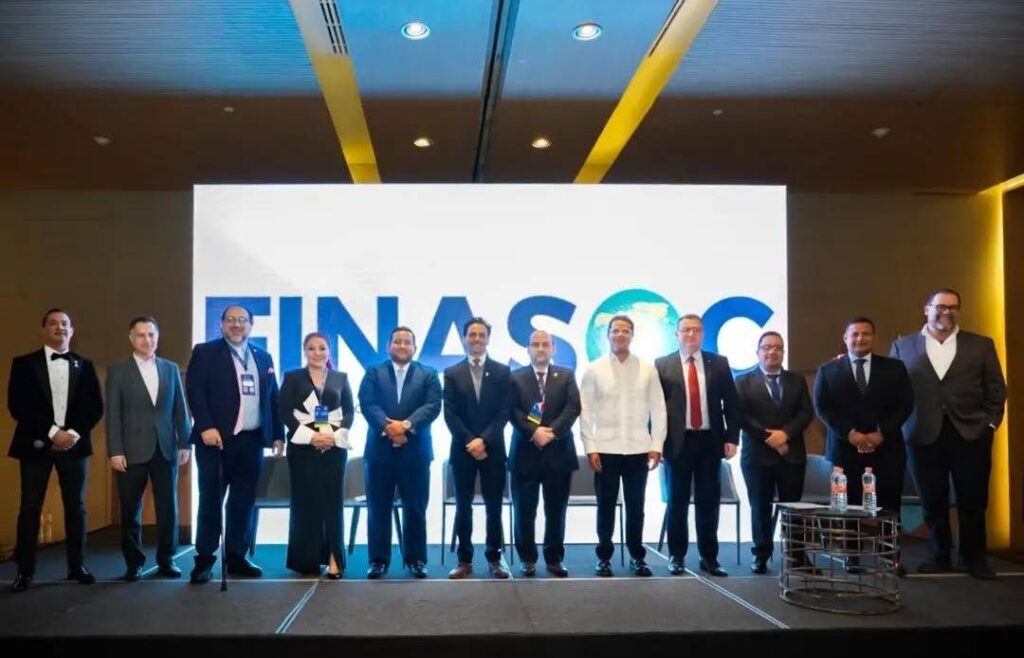 Federacion-Internacional-de-Asociaciones-de-Oficiales-de-Cumplimiento-FINASOC-1080x694