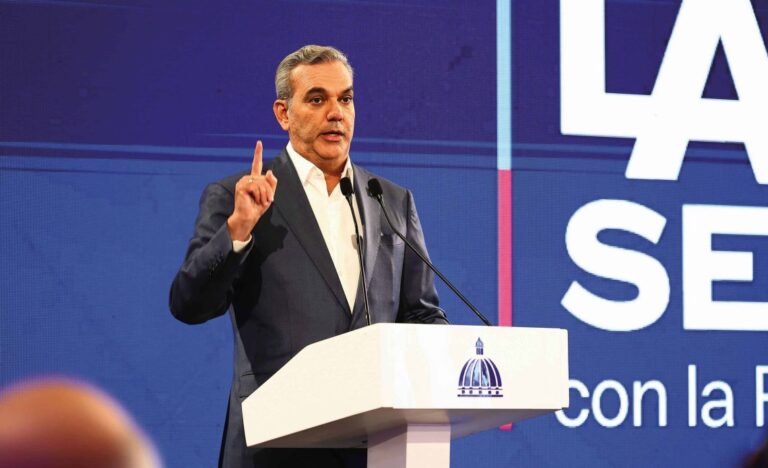 Abinader-en-La-Semanal-1140x694