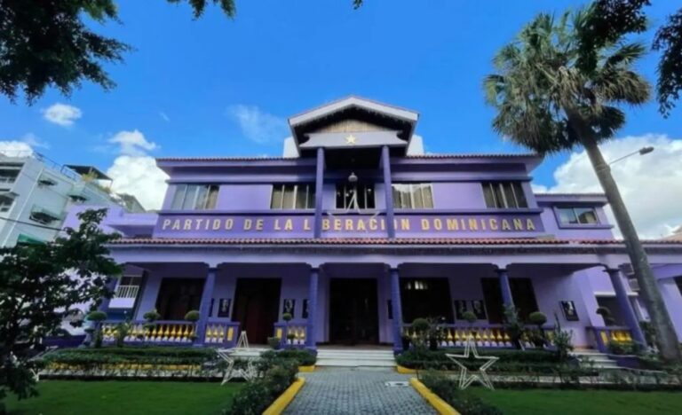 Diputados-del-PLD-fachada-1140x694