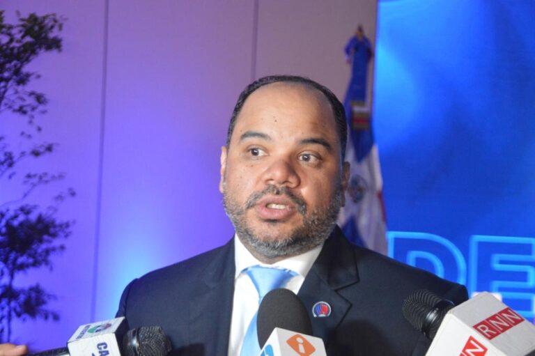 Pablo-Ulloa-el-defensor-del-Pueblo