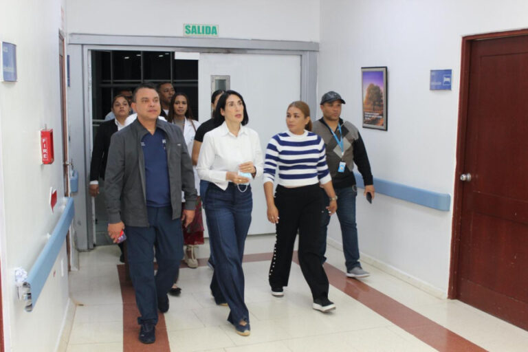 9b8bb3eb74bd3cd97bb3679c60950d61_XL