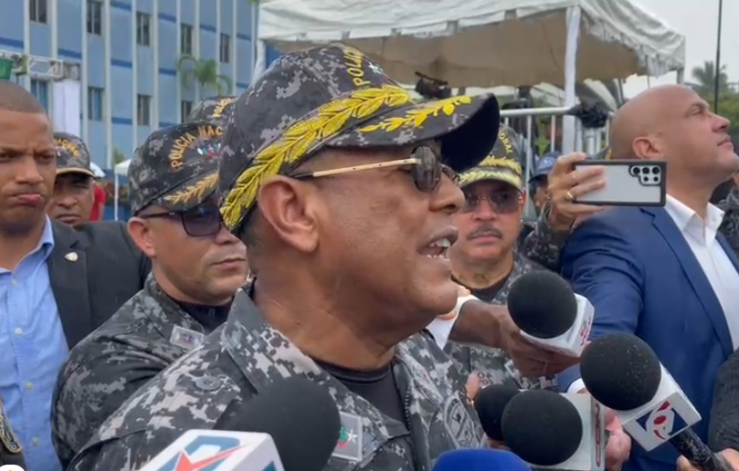 DIRECTOR-DE-LA-POLICIA