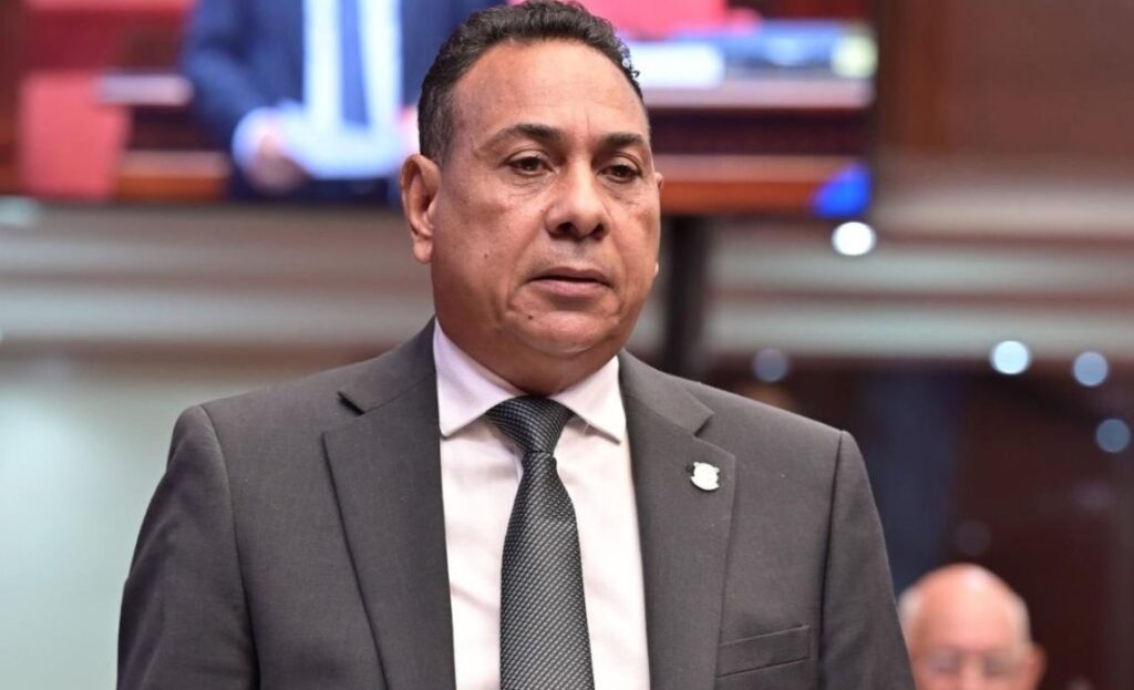 Senador-Pedro-Tineo-1140x694