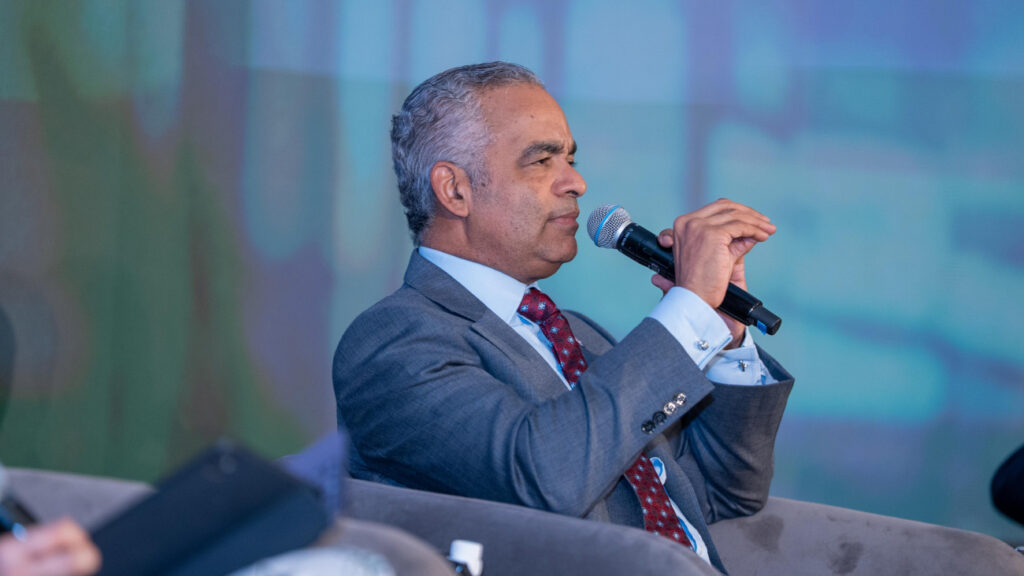 El ministro de Energía y Minas, Joel Santos, participa en el III Congreso Latinoamericano Banca Sostenible e Inclusión, de Felaban y la ABA