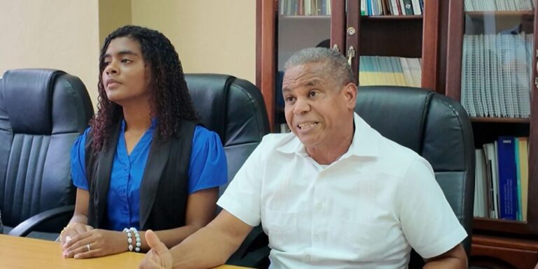 Post-de-Instagram-Feliz-Cumpleanos-Sencillo-Minimalista-Azul-1000-x-500-px-2025-05-22T103353.423