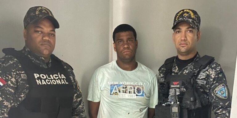 Post-de-Instagram-Feliz-Cumpleanos-Sencillo-Minimalista-Azul-1000-x-500-px-2025-05-22T112104.104