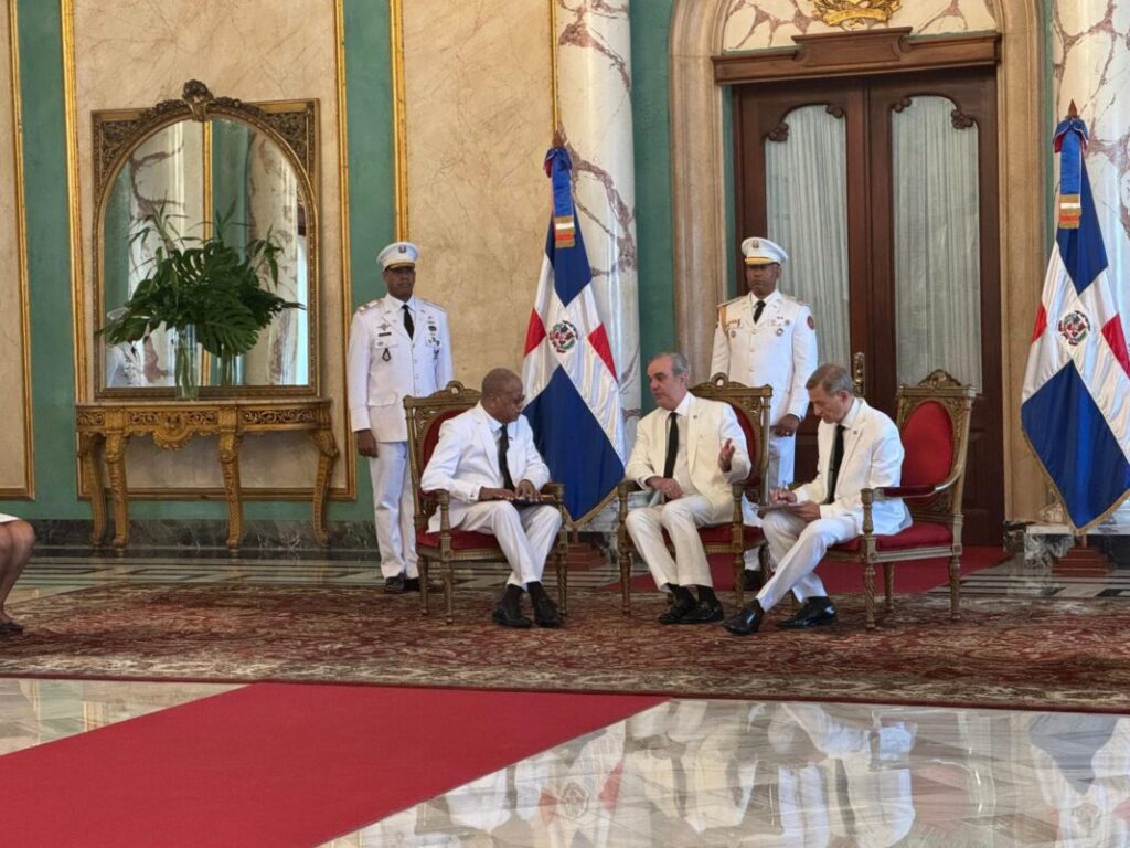 WhatsApp-Image-2025-05-29-at-12.58.37-PM-1068x801