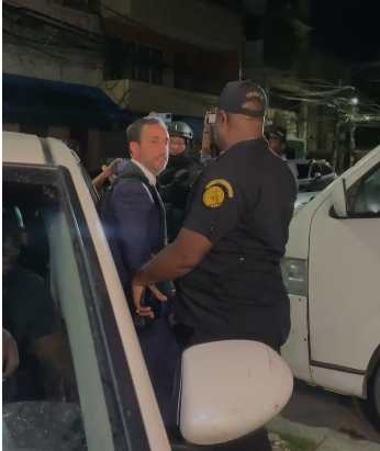 Antonio-Espaillat-llega-al-Palacio-de-Justicia-Ciudad-Nueva