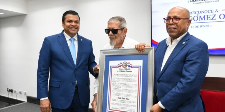 Post-de-Instagram-Feliz-Cumpleanos-Sencillo-Minimalista-Azul-1000-x-500-px-14-1