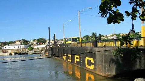 Puente-flotante