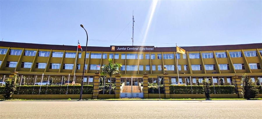 img-900900p416EDNmainimg-fachada.JPG1_