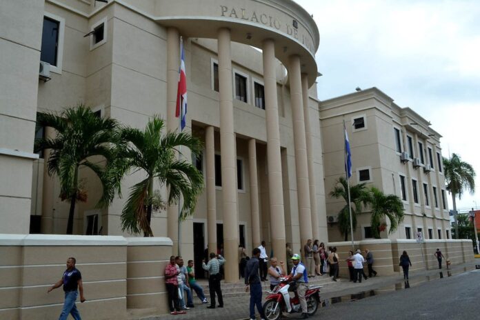 palacio-justicia-de-La-Vega-696x464-1