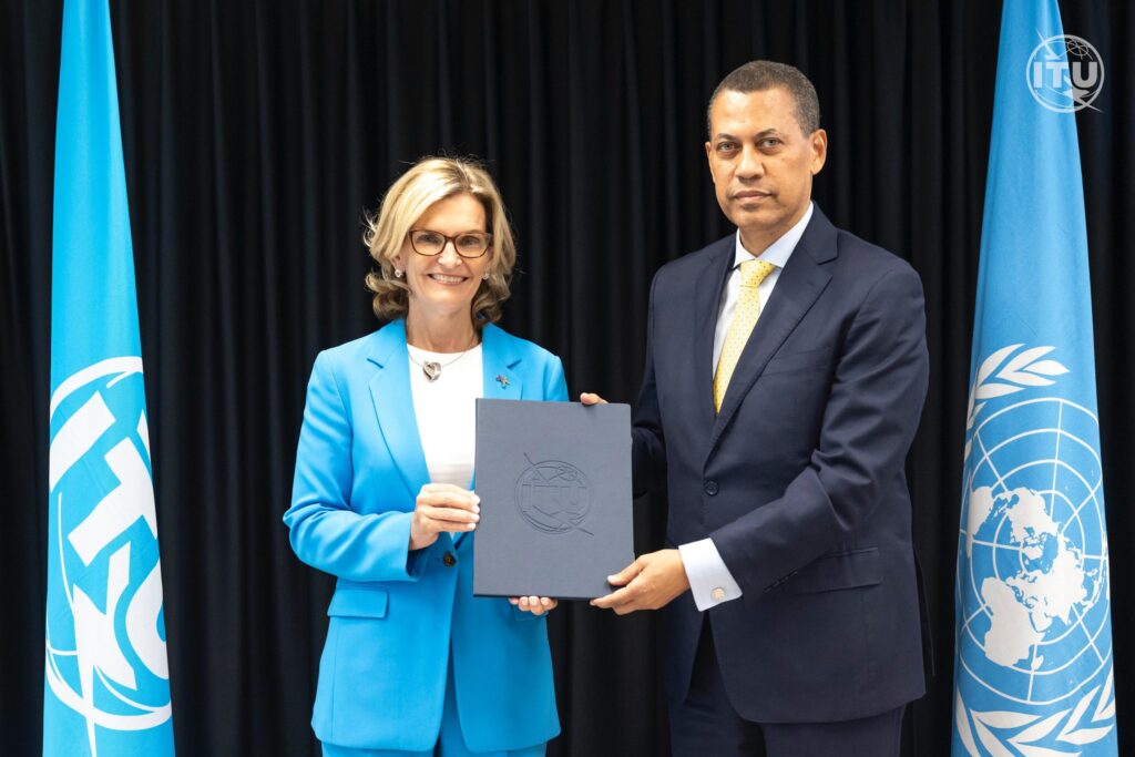 077d995d-85dd-4758-bbd2-2c0fb6866956-scaled