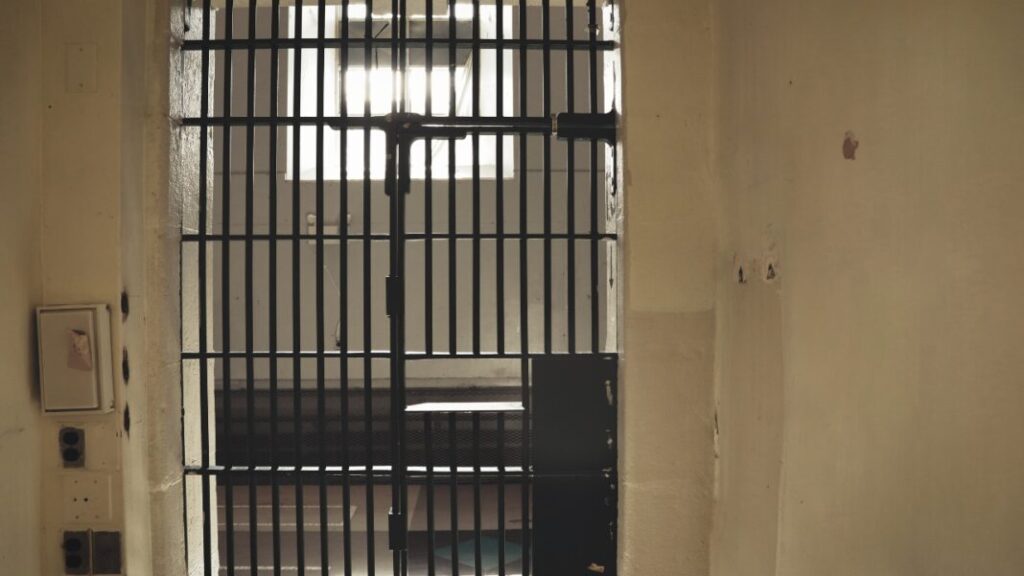 A-LA-CLARA-11-1068x601