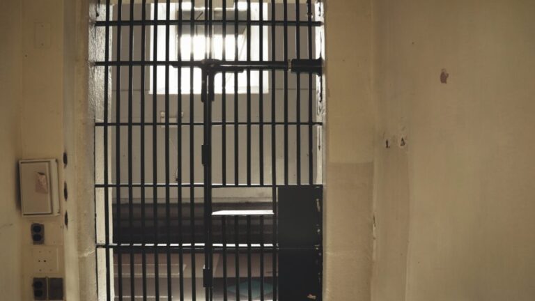 A-LA-CLARA-11-1068x601