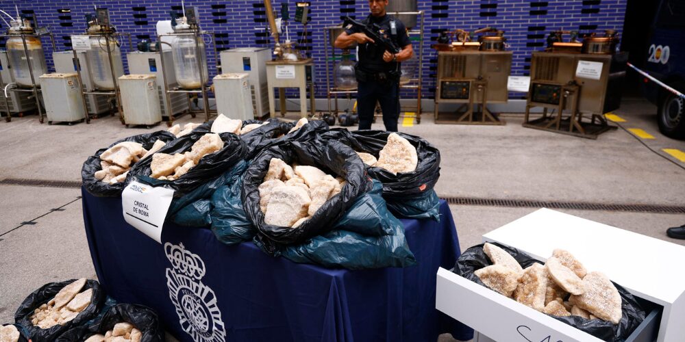 Copia-de-Post-de-Instagram-Feliz-Cumpleanos-Sencillo-Minimalista-Azul-1000-x-500-px-1