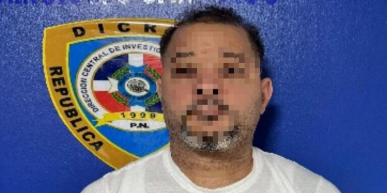 Post-de-Instagram-Feliz-Cumpleanos-Sencillo-Minimalista-Azul-1000-x-500-px-2025-07-10T095606.313