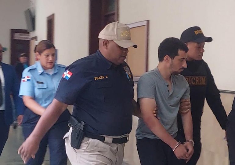 Presunto-agresor-de-Naco-es-trasladado-a-la-carcel-del-Palacio-de-Justicia-770x540