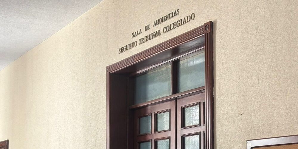 Copia-de-Post-de-Instagram-Feliz-Cumpleanos-Sencillo-Minimalista-Azul-1000-x-500-px-13-1