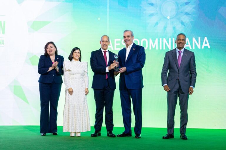 AES-Dominicana-reconocida-por-ProDominicana-1068x712