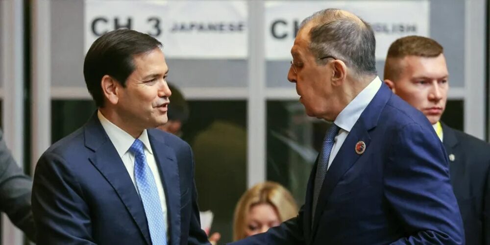 Copia-de-Post-de-Instagram-Feliz-Cumpleanos-Sencillo-Minimalista-Azul-1000-x-500-px-2025-09-24T073608.139