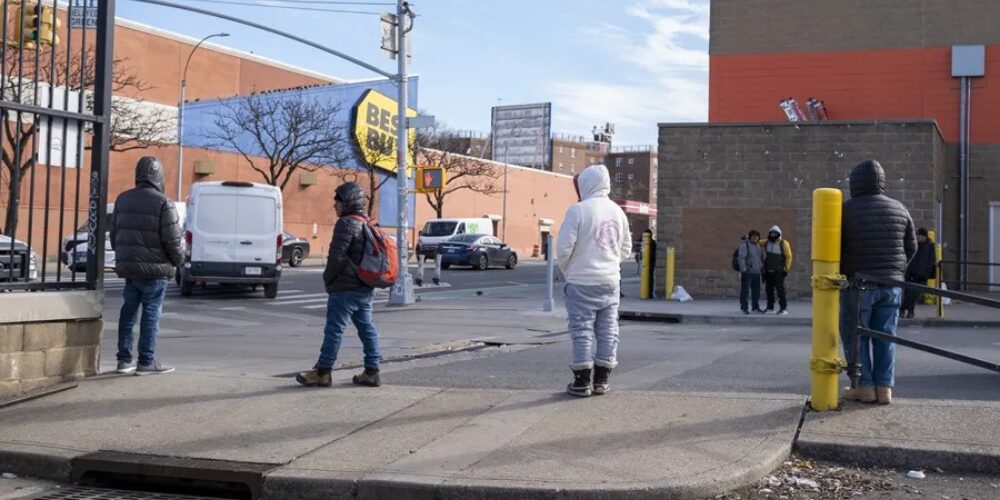 Copia-de-Post-de-Instagram-Feliz-Cumpleanos-Sencillo-Minimalista-Azul-1000-x-500-px-21