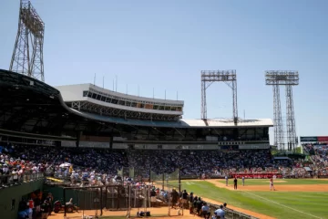 Estadio-QUISQUEYA-Boston-vs-Tampa-bay-360x240-1 (1)