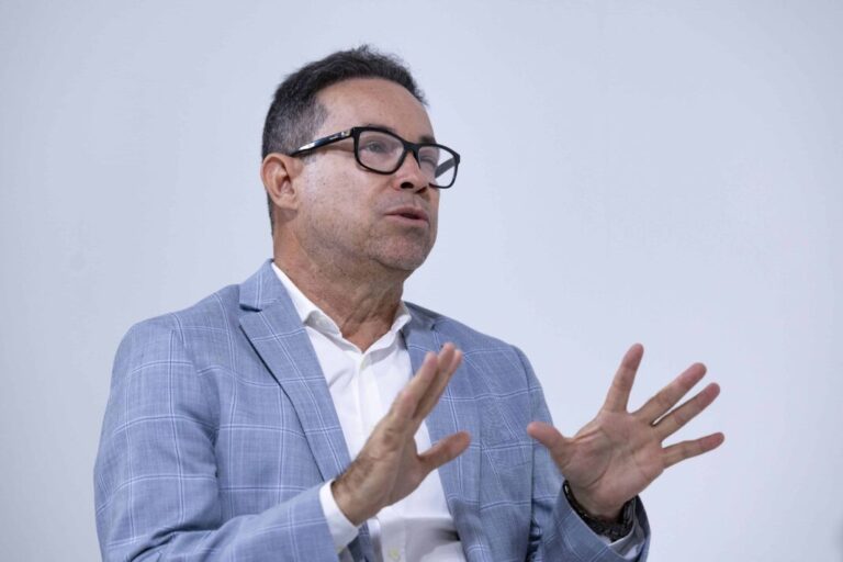 amado-diaz-dice-que-no-votaria-por-otra-reeleccion-de-abinader-1068x712