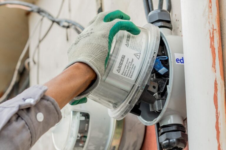 manipulacion-de-medidor-1068x712