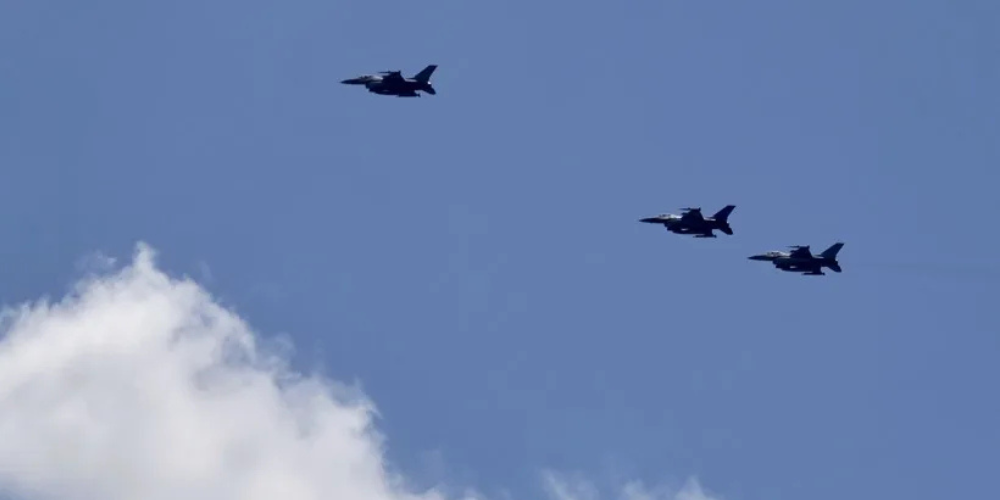 Copia-de-Post-de-Instagram-Feliz-Cumpleanos-Sencillo-Minimalista-Azul-1000-x-500-px-2026-01-17T084915.556