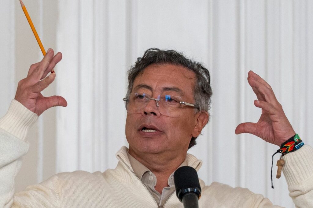 GUSTAVO-PETRO-VIDA-INTIMA-EL-COMERCIO-EC-1024x683-1