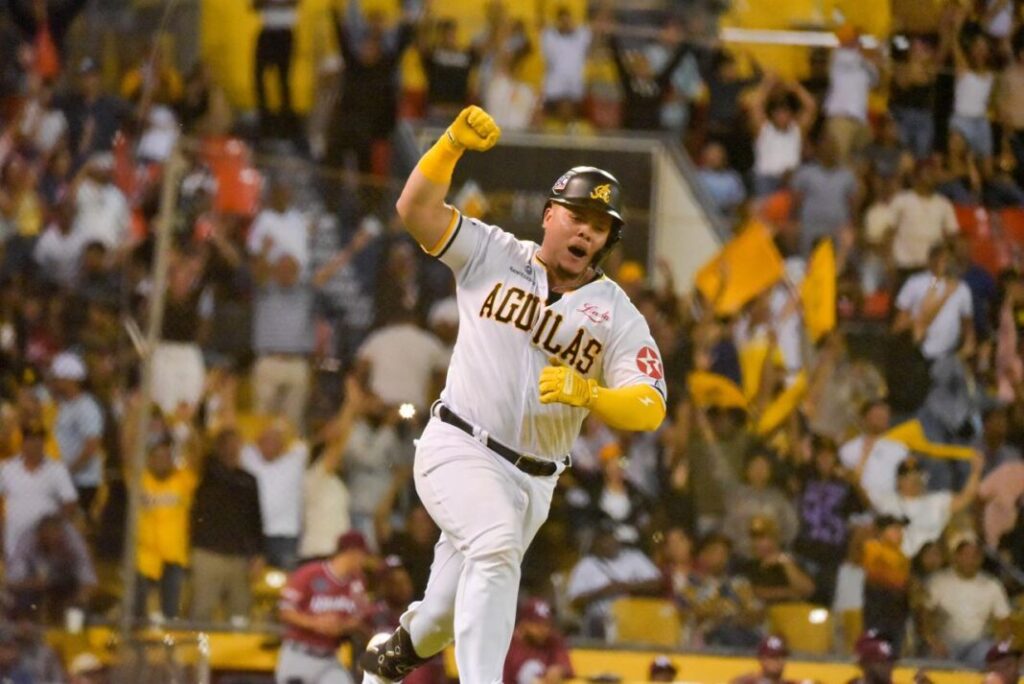 Julio-E-Rodriguez-2-Ene-1068x713