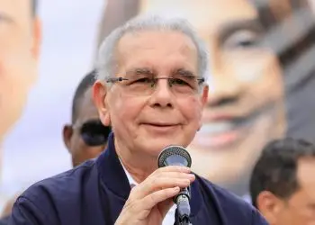 Danilo-Medina-14-350x250-1