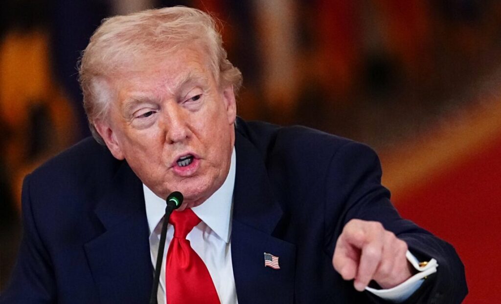 Trump prepara un "golpe duro" contra Irán, que promete no atacar más a sus vecinos