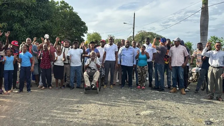 d9932f9f-d359-4101-ac93-8fba761d2b15