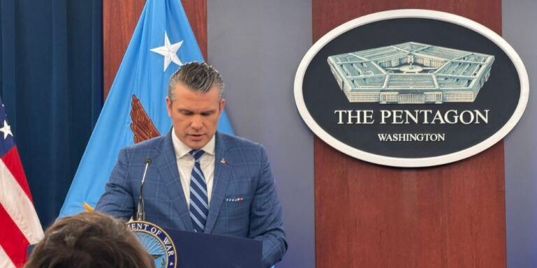 Copia-de-Post-de-Instagram-Feliz-Cumpleanos-Sencillo-Minimalista-Azul-1000-x-500-px-1000-x-500-px-2