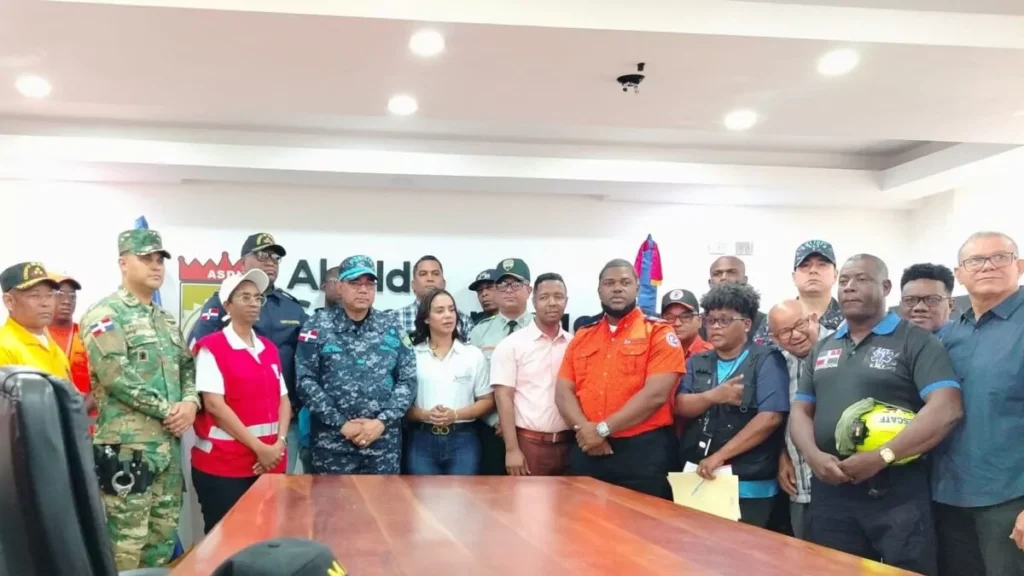 ayuntamiento-de-sdn-despliega-operativo-por-semana-santa-y-llama-a-la-prudencia-20260402-155855-RvUh-1200x675