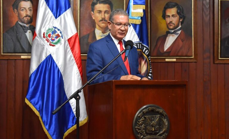 Presidente-del-Instituto-Duartiano-1140x694