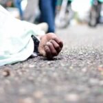 Dos jóvenes mueren arrollados por camión recolector en Santiago